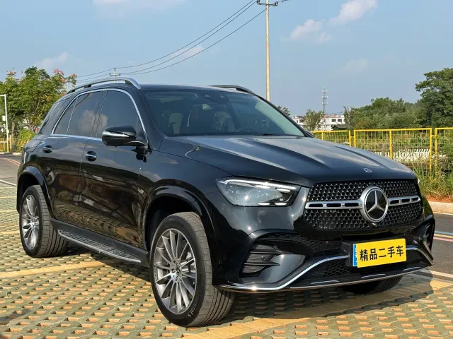 Mercedes-Benz GLE-Class — Фото автомобиля 3