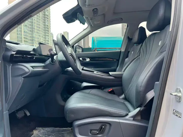 Geely Galaxy E5 — Фото автомобиля 4
