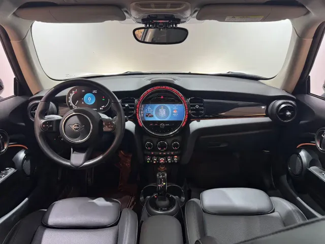 MINI Hatch — Фото автомобиля 11
