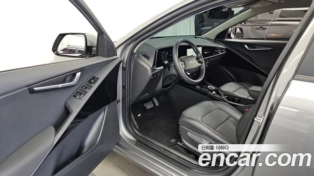Kia Niro New — Фото автомобиля 10