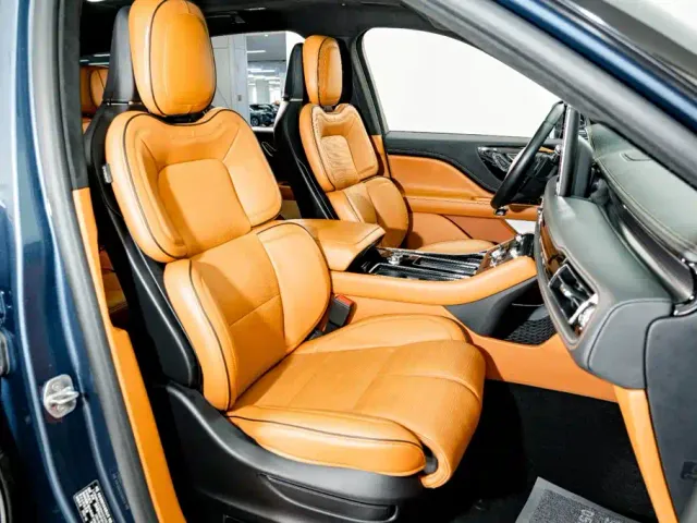 Lincoln Aviator — Фото автомобиля 20