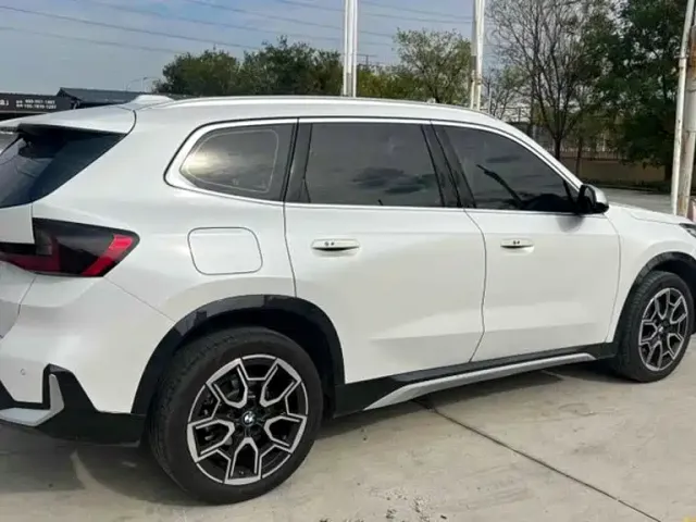 BMW X1 — Фото автомобиля 7