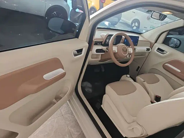 Wuling Hongguang Mini EV — Фото автомобиля 15