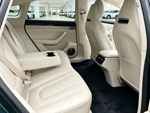 Luxeed S7 — Фото автомобиля 13