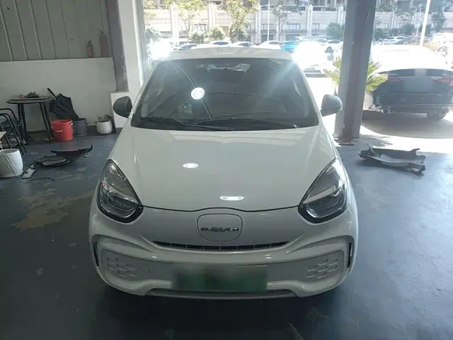Roewe Clever — Фото автомобиля 2