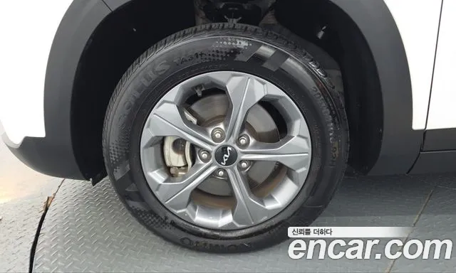 Kia Seltos — Фото автомобиля 5