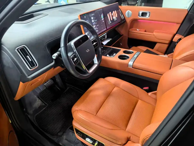 Li Auto L7 — Фото автомобиля 5
