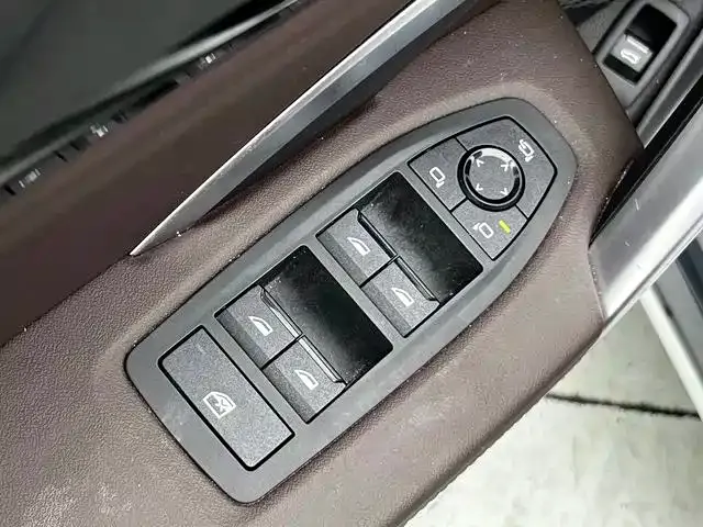 BMW X1 — Фото автомобиля 10