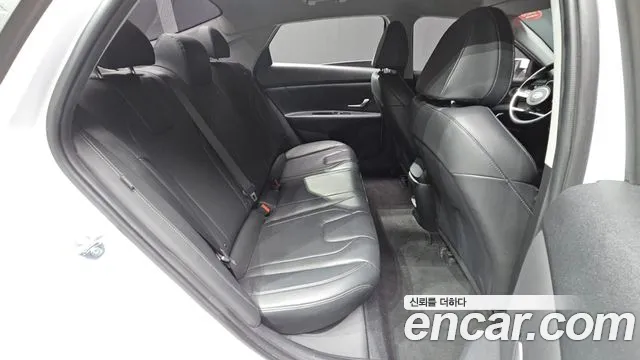 Hyundai Avante CN7 — Фото автомобиля 18
