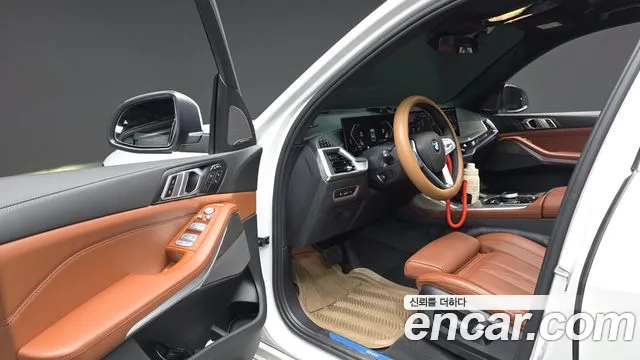 BMW X7 — Фото автомобиля 10