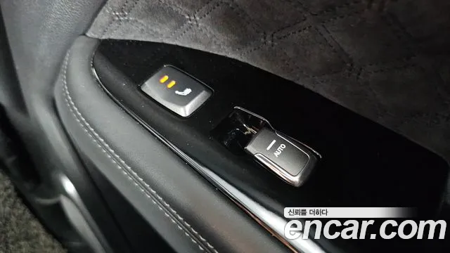 KG_Mobility_Ssangyong Rexton All Rexton Дизель 2.2 4WD — Фото автомобиля 16