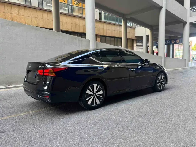 Nissan Teana — Фото автомобиля 5