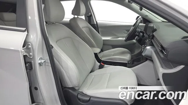 Hyundai Kona Kona (SX2) Бензин 1.6 турбо 2WD — Фото автомобиля 12