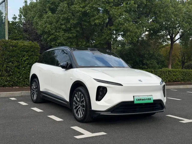 Nio ES6 — Фото автомобиля 17