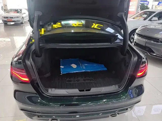 Jaguar XEL — Фото автомобиля 18