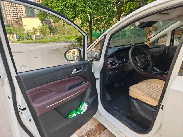 GAC Trumpchi M6 — Фото автомобиля 8