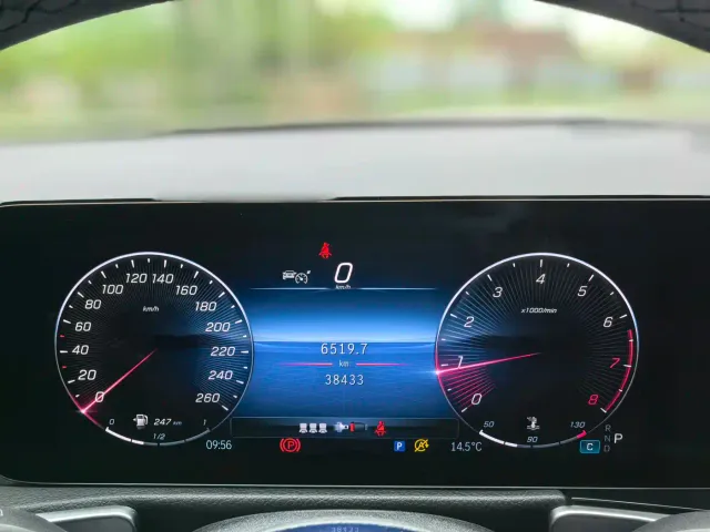 Mercedes-Benz GLB-Class — Фото автомобиля 8