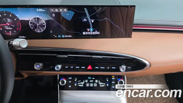 Genesis GV70 — Фото автомобиля 15
