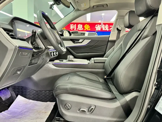 Hongqi HS5 — Фото автомобиля 5