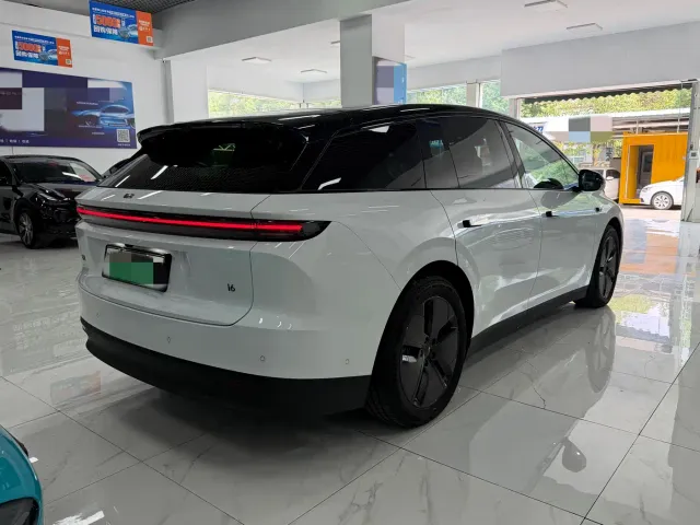 Li Auto i6 — Фото автомобиля 8