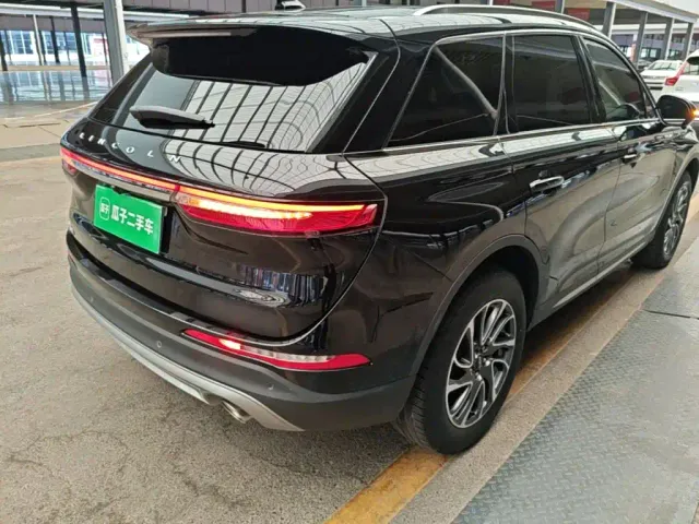 Lincoln Adventurer 2022 2.0T 2WD Deluxe Edition — Фото автомобиля 7