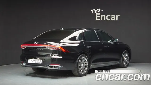 Hyundai Grandeur — Фото автомобиля 2