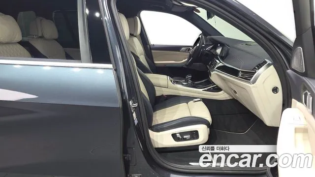 BMW X7 G07 — Фото автомобиля 26