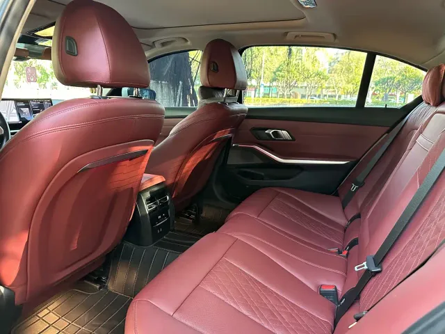 BMW 3 Series — Фото автомобиля 8