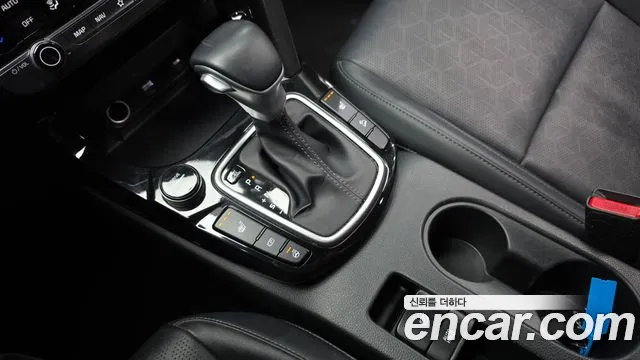 Kia Seltos — Фото автомобиля 12