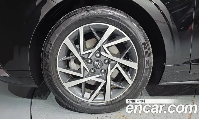 Hyundai Grandeur GN7 — Фото автомобиля 5