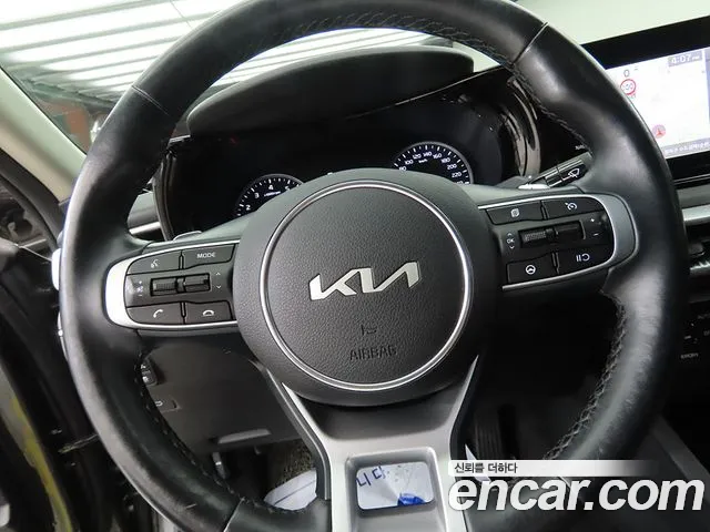 Kia K5 — Фото автомобиля 8