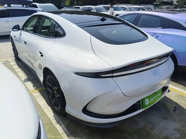 IM Motors L6 — Фото автомобиля 4