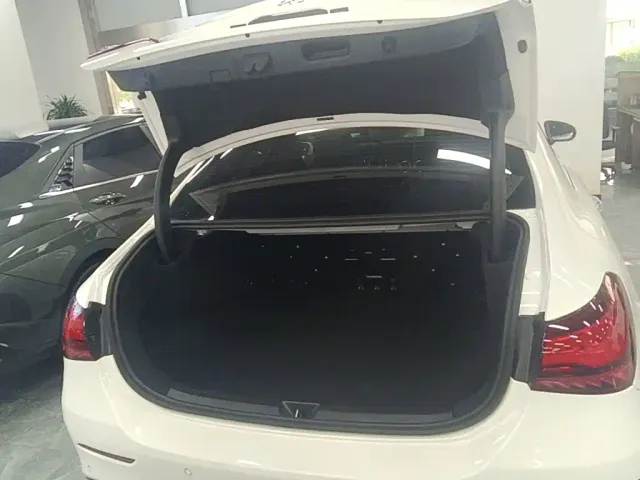 Mercedes-Benz A-Class — Фото автомобиля 18
