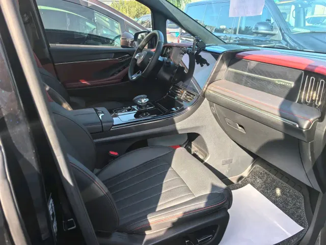 GAC Trumpchi M8 — Фото автомобиля 8