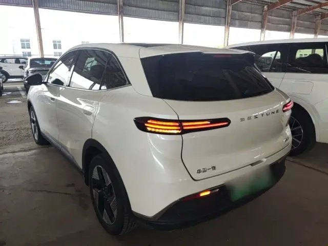 Bestune Yueyi 03 — Фото автомобиля 4