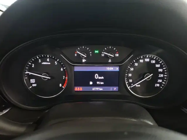 Buick Regal — Фото автомобиля 11