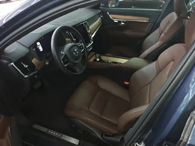 Volvo S90 — Фото автомобиля 14