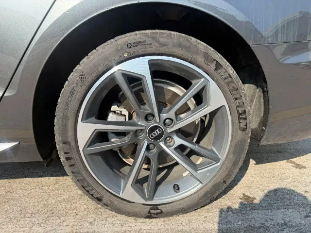 Audi A4L — Фото автомобиля 20