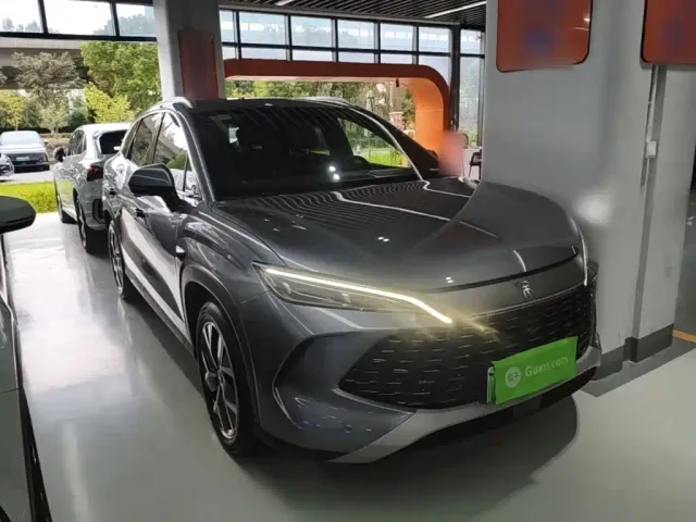 BYD Song L DM-i — Фото автомобиля 3