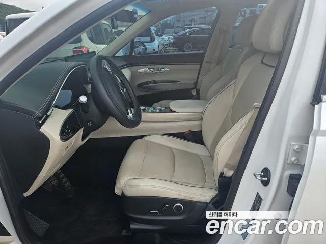 Genesis GV70 — Фото автомобиля 8