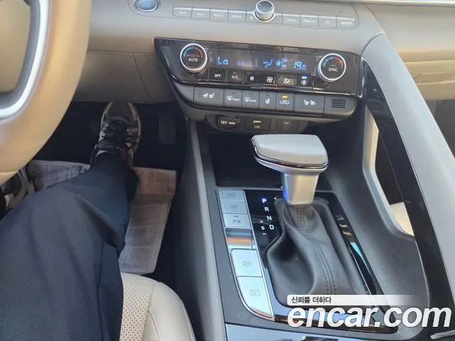 Hyundai Avante CN7 — Фото автомобиля 9