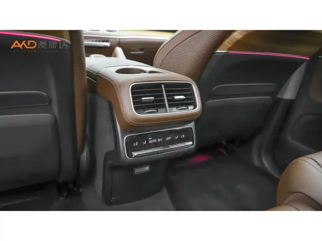 Mercedes-Benz GLS-Class — Фото автомобиля 10