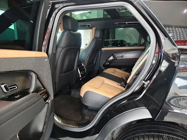 Land Rover Range Rover Sport — Фото автомобиля 15