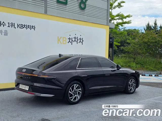 Hyundai Grandeur — Фото автомобиля 2