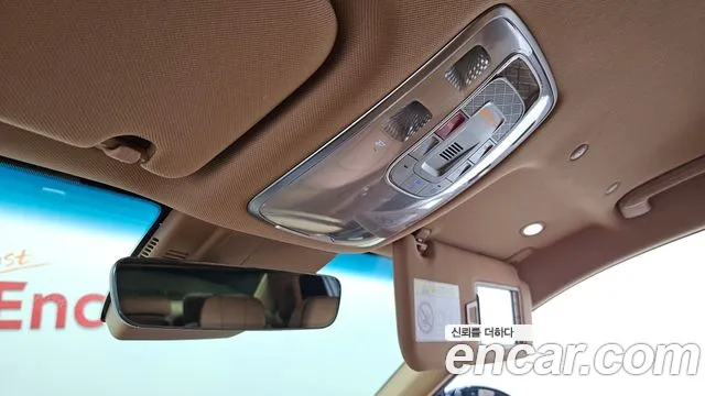 Genesis G90 Бензин 3.5 турбо AWD — Фото автомобиля 22