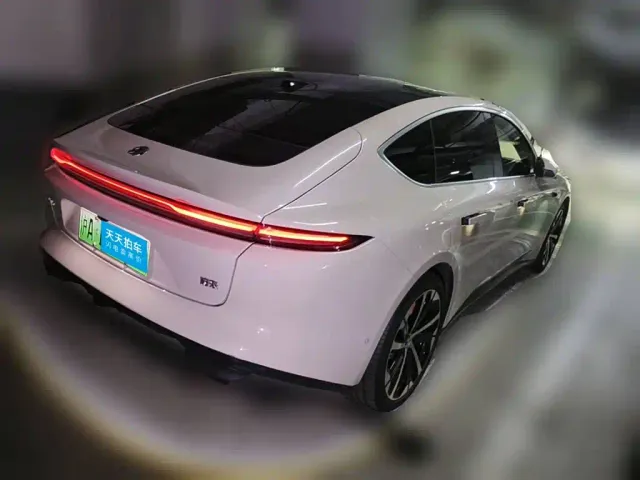 Nio ET5 — Фото автомобиля 2