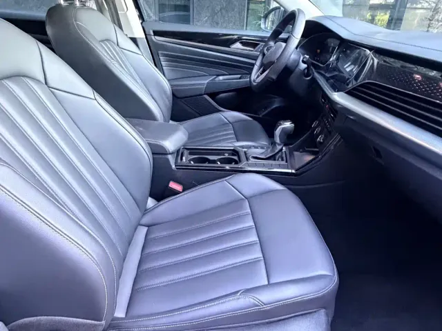 Volkswagen Passat — Фото автомобиля 13