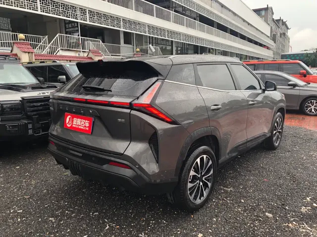 Geely Boyue — Фото автомобиля 8