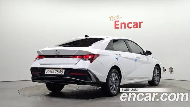 Hyundai Avante — Фото автомобиля 2