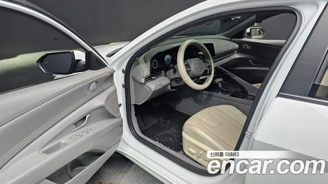 Hyundai Avante CN7 — Фото автомобиля 26